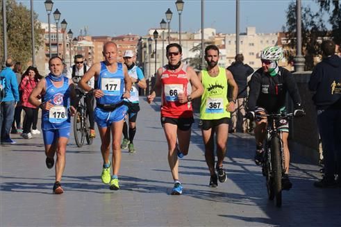 Búscate si corriste el Maratón o la Media Maratón de Badajoz