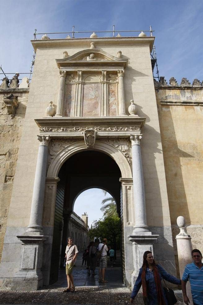 GALERÍA DE FOTOS / Acaba la restauración de la Puerta de Santa Catalina