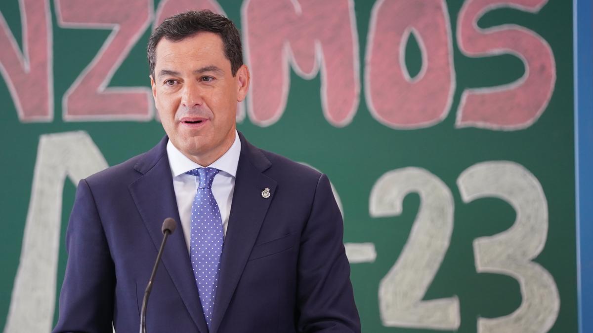 Juanma Moreno en la inauguración del curso escolar 2022-2023