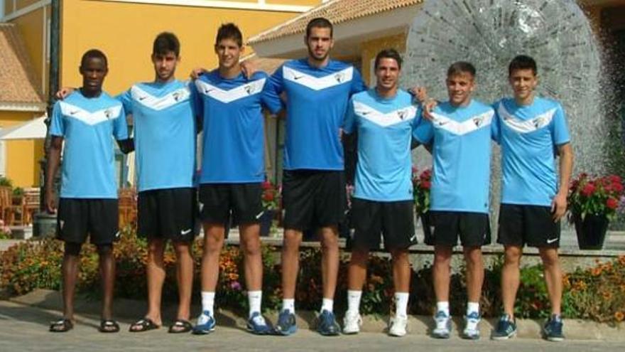 De izquierda a derecha, Fabrice, Álex, Portillo, Toni, Pol, Jurado, Adrián y Cala.