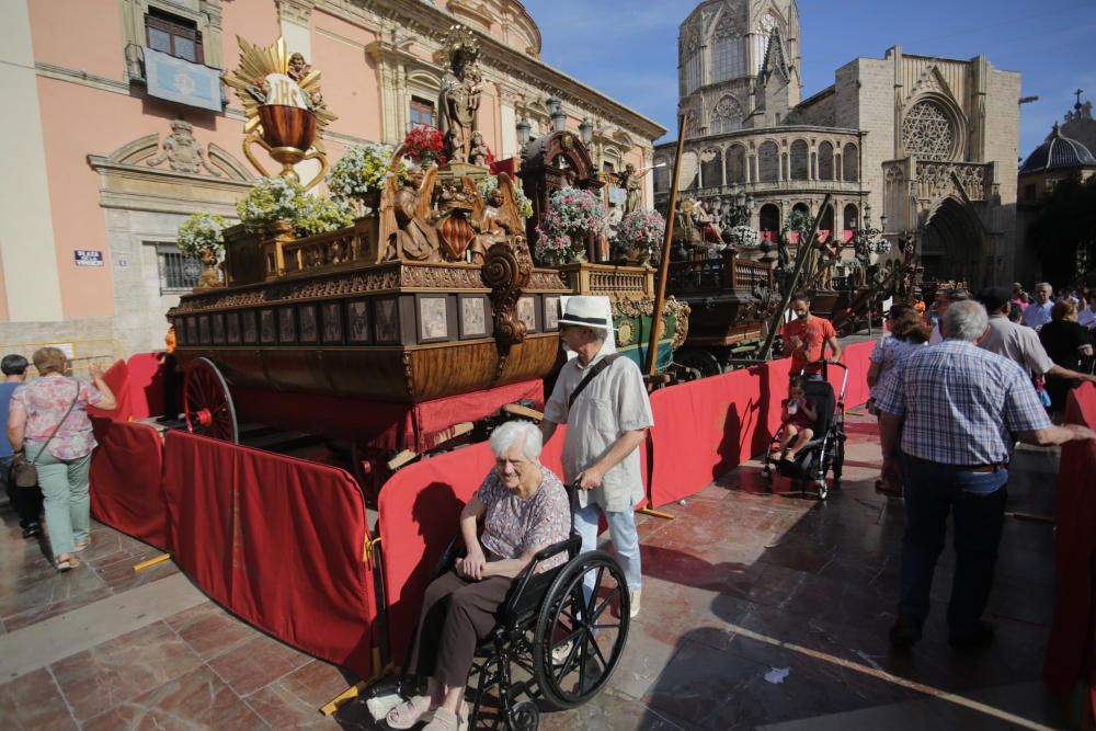 Las Rocas, expuestas en la plaza de la Virgen