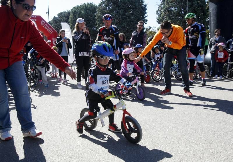 Fotogalería de la charla de Alberto Contador a niños en Zaragoza