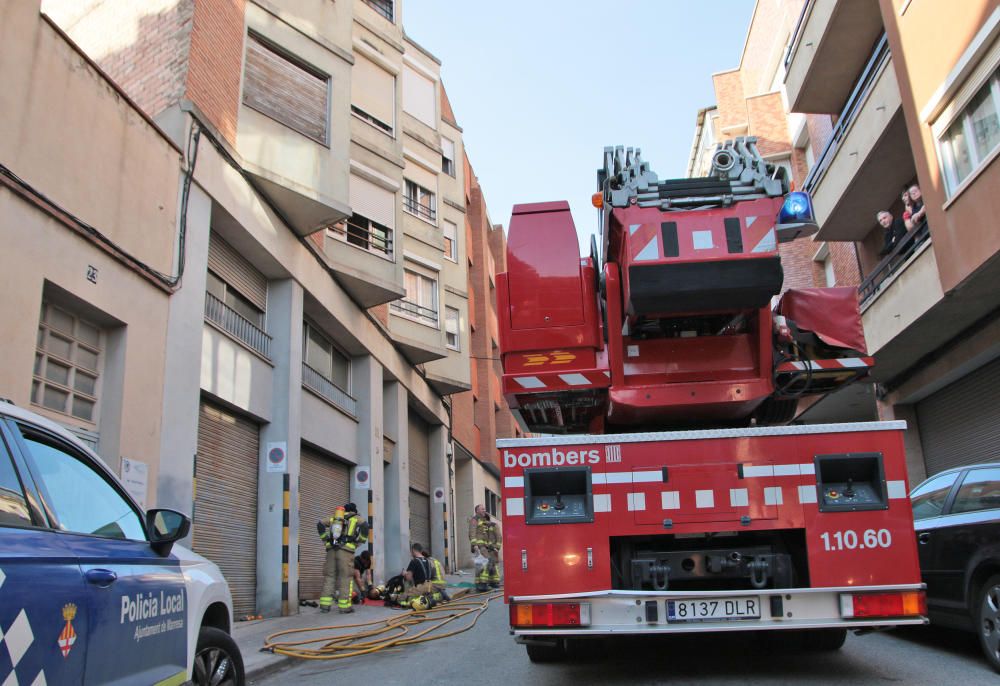 Incendi al carrer General Prim de Manresa