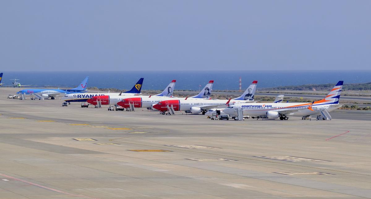 Aviones en el aeropuerto de en Gran Canaria, en una imagen de archivo.
