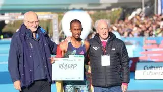 Roig promete un millón de euros a quien bata el récord del mundo en el Maratón de València