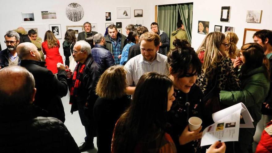 Espacio Local reúne obra de medio centenar de artistas asturianos