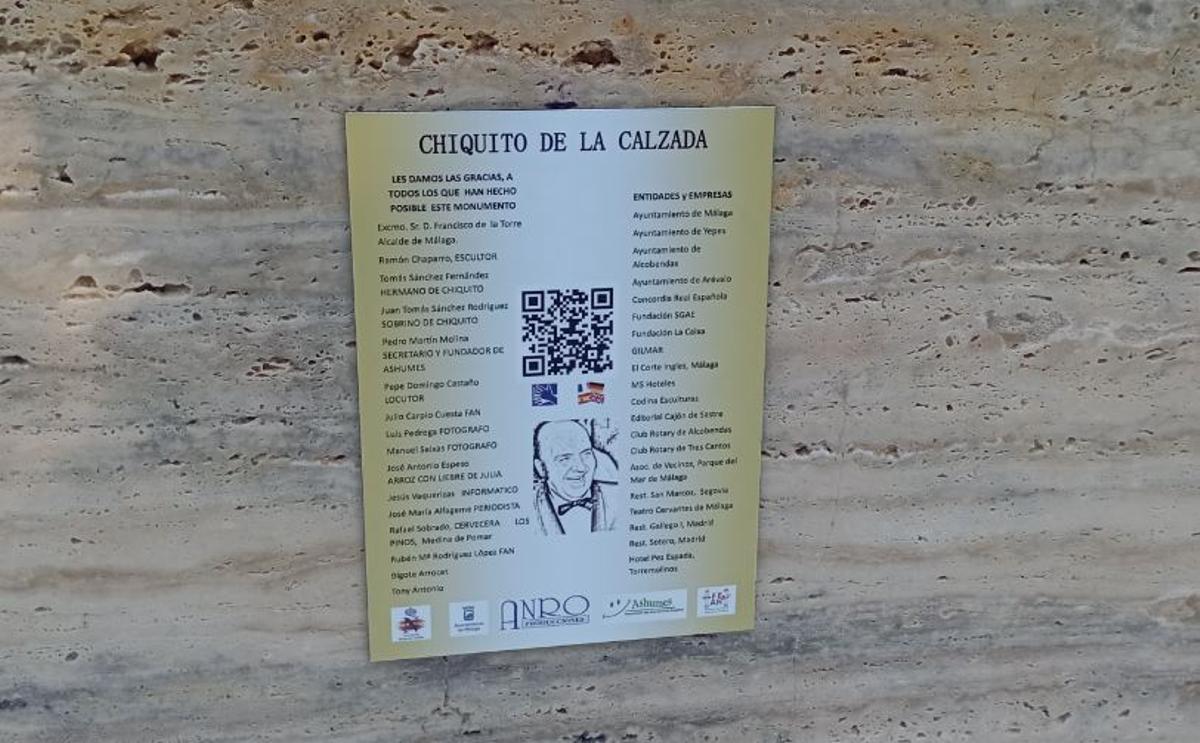 La base del monumento tiene una QR con información sobre