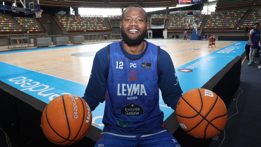 Atoumane Diagne se suma a la lista de despedidas del Leyma Coruña