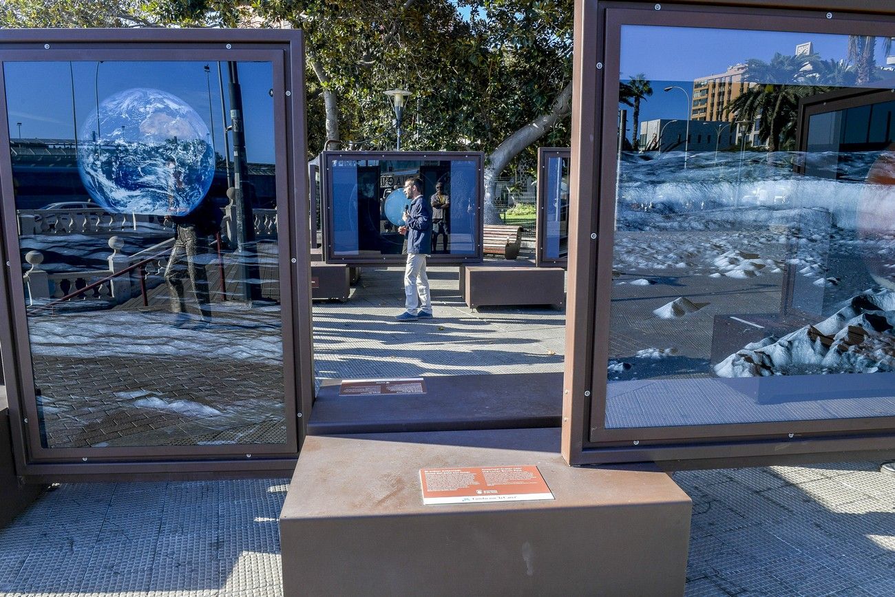 El Parque de San Telmo de Las Palmas de Gran Canaria acoge la exposición 'Otros Mundos', compuesta de 40 imágenes.