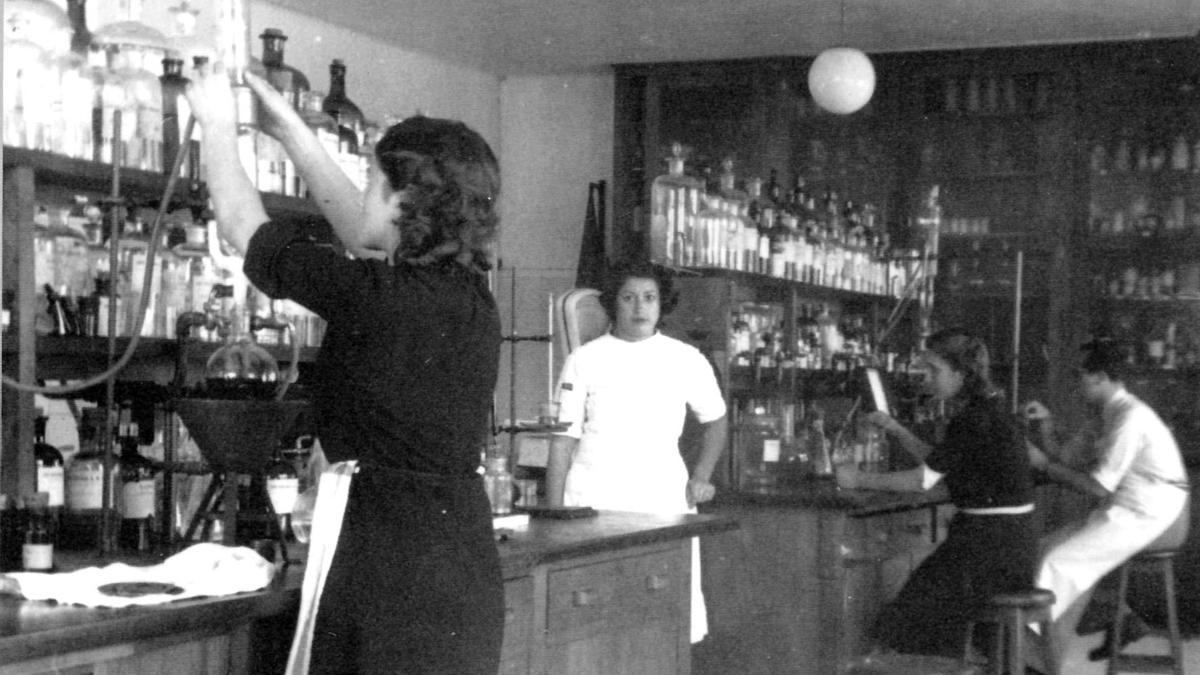 Laboratorio de Zeltia, en Vigo, en 1943.