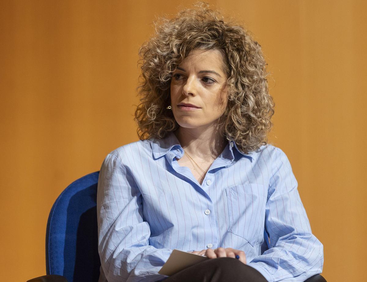 Rocío Ortuño, concejala de Limpieza Viaria y Recogida de Residuos Sólidos Urbanos del Ayuntamiento de Orihuela, durante su intervención en «proyectando Vega Baja».