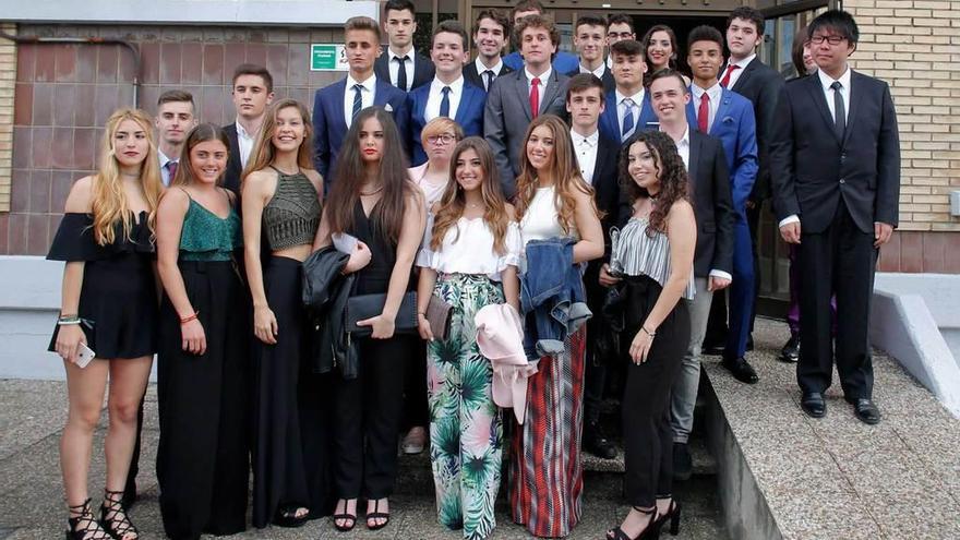 Despedida a los alumnos de segundo de Bachillerato en Salinas