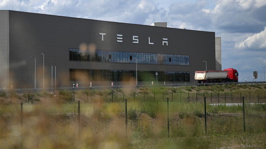 El nou PERTE amb 560 milions obri les portes als plans de Ford i Tesla