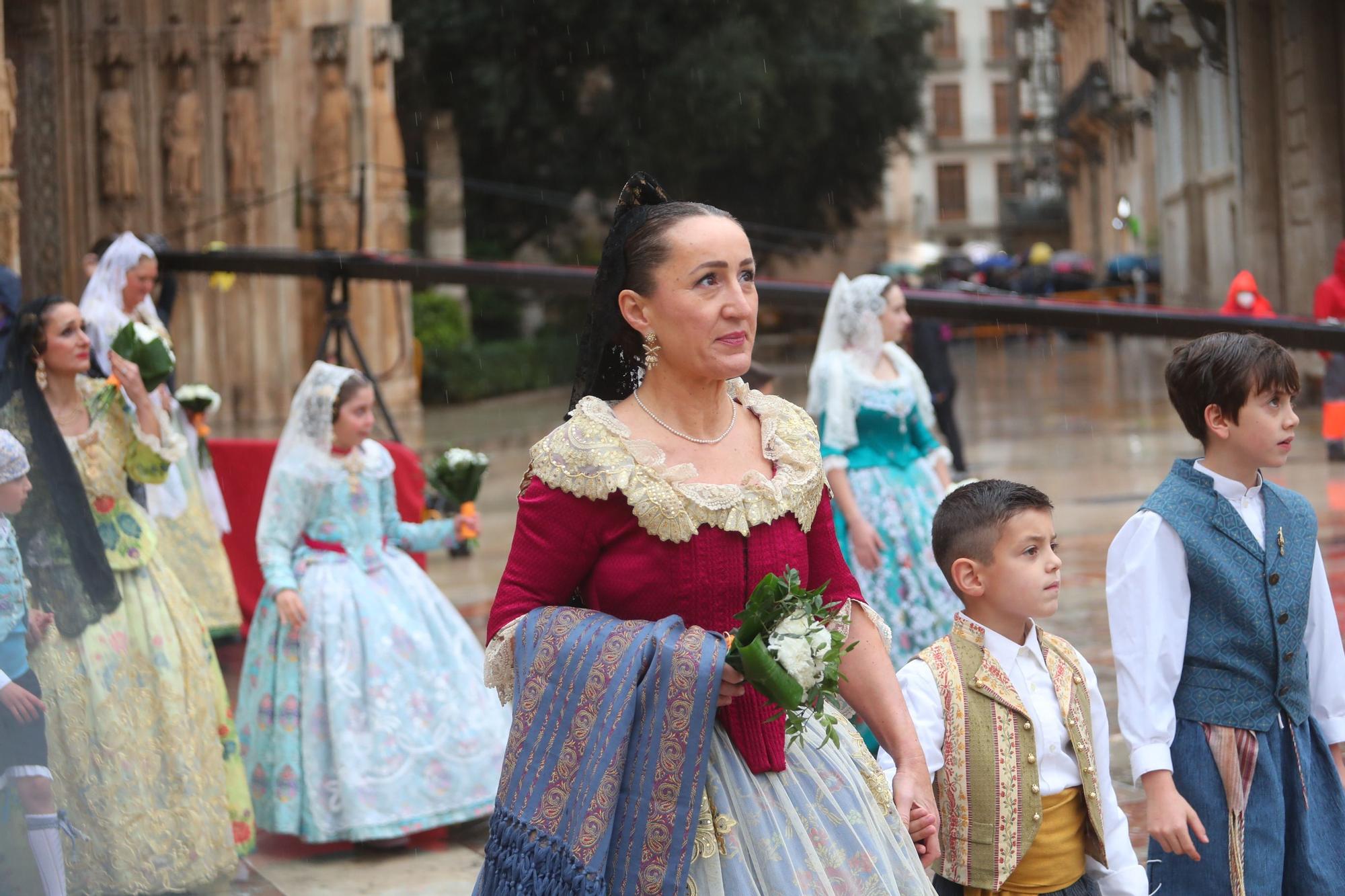 Búscate en el primer día de ofrenda por la calle de la Paz (entre las 17:00 a las 18:00 horas)