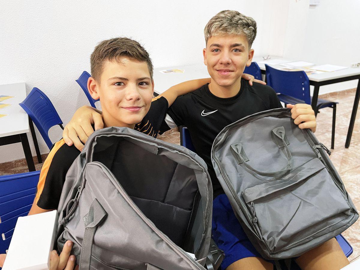 Además del material, CaixaProinfancia ofrece también apoyo socioeducativo.