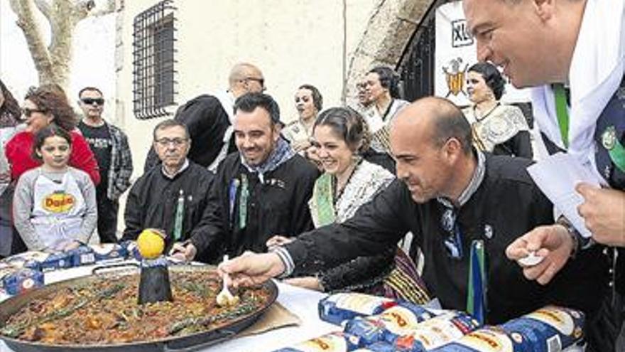 Carril i Via Ampla vuelve    a triunfar con su paella