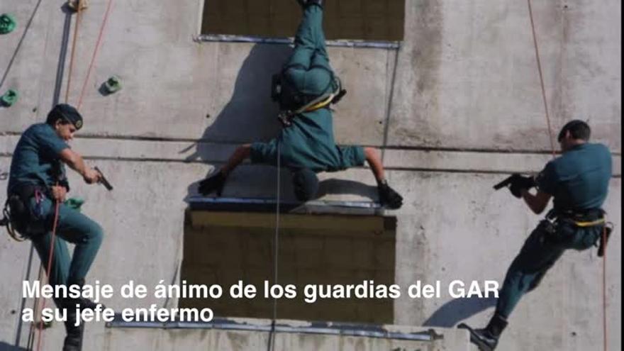 Mensaje de ánimo de unos guardias civiles del Grupo de Acción Rápida a su jefe, grave por el coronavirus