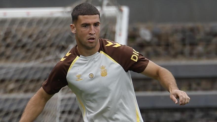 Turno para Herzog, el ‘hermano’ de Moleiro que quiere ser el nuevo Saúl Coco de la UD Las Palmas