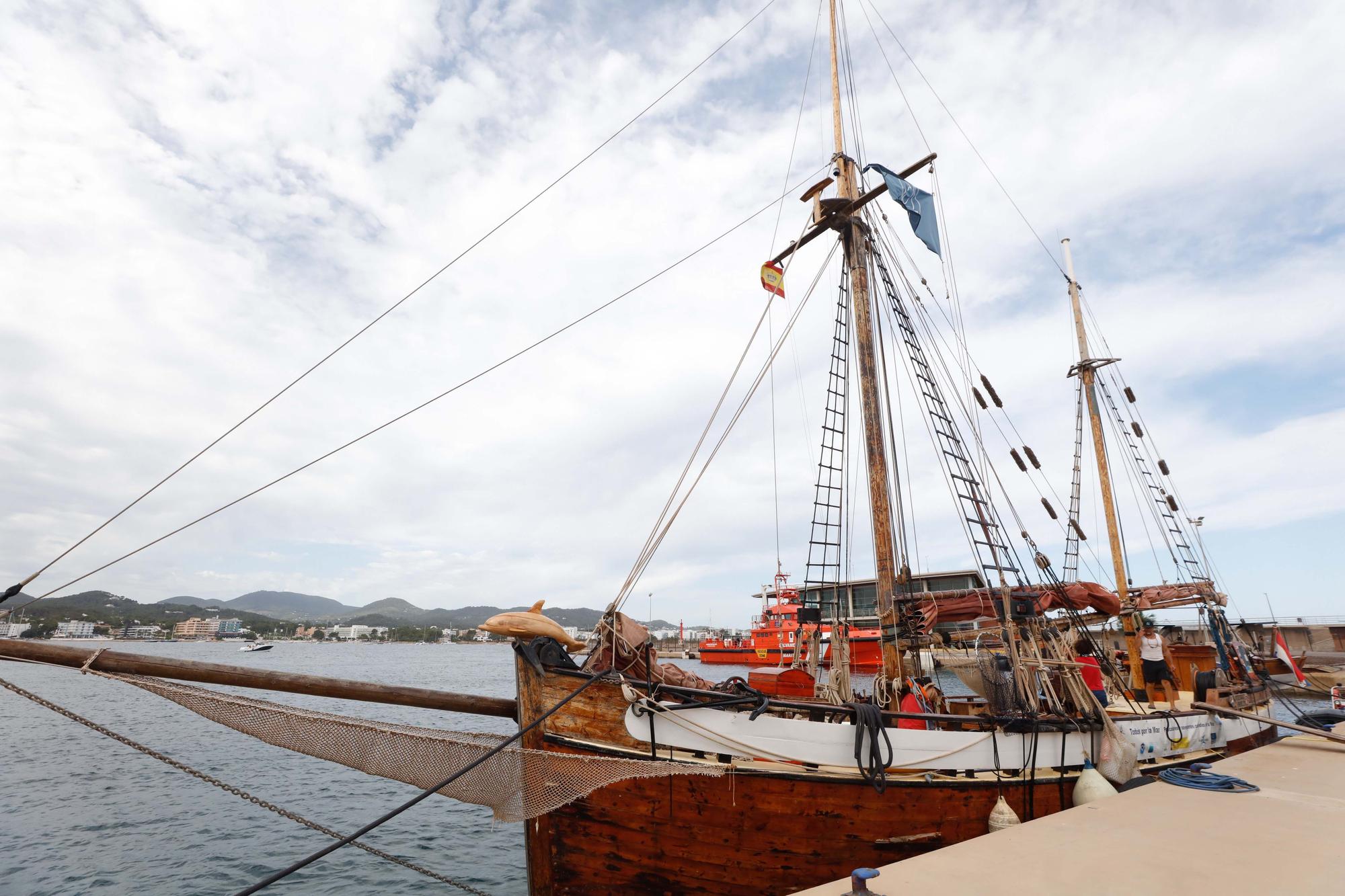 Una joya flotante para el medio ambiente en Ibiza