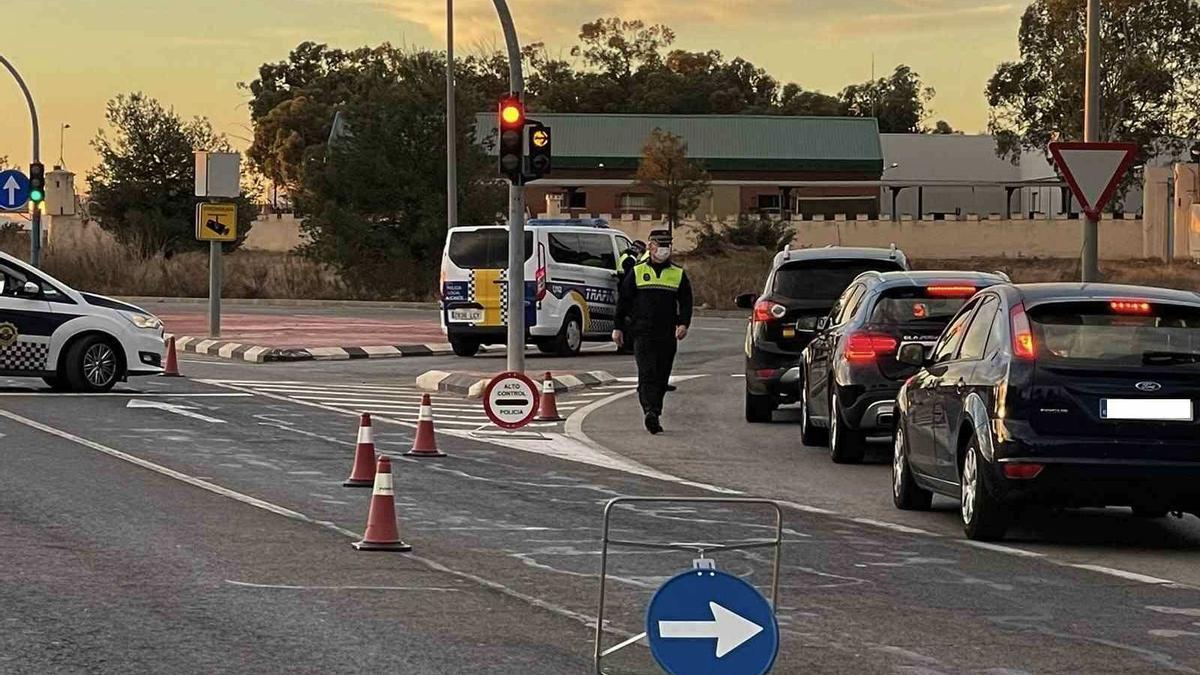 La Policía Local de Alicante en un control policial