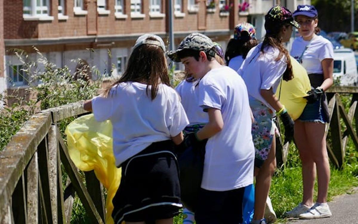 Una academia de inglés de El Llano, finalista en un premio nacional por su compromiso ambiental (en imágenes)