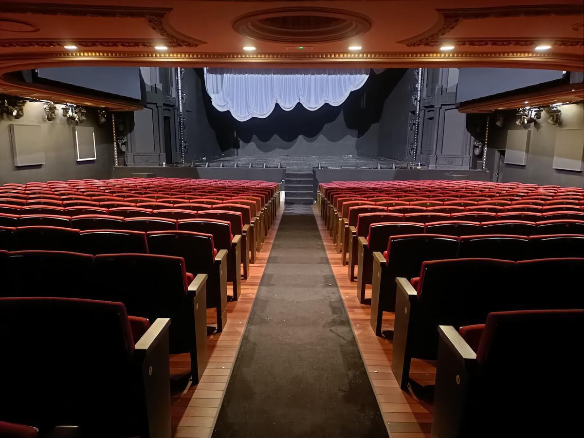 Butacas de Ezcaray Seating para el Teatro Nuevo Apolo de Madrid.