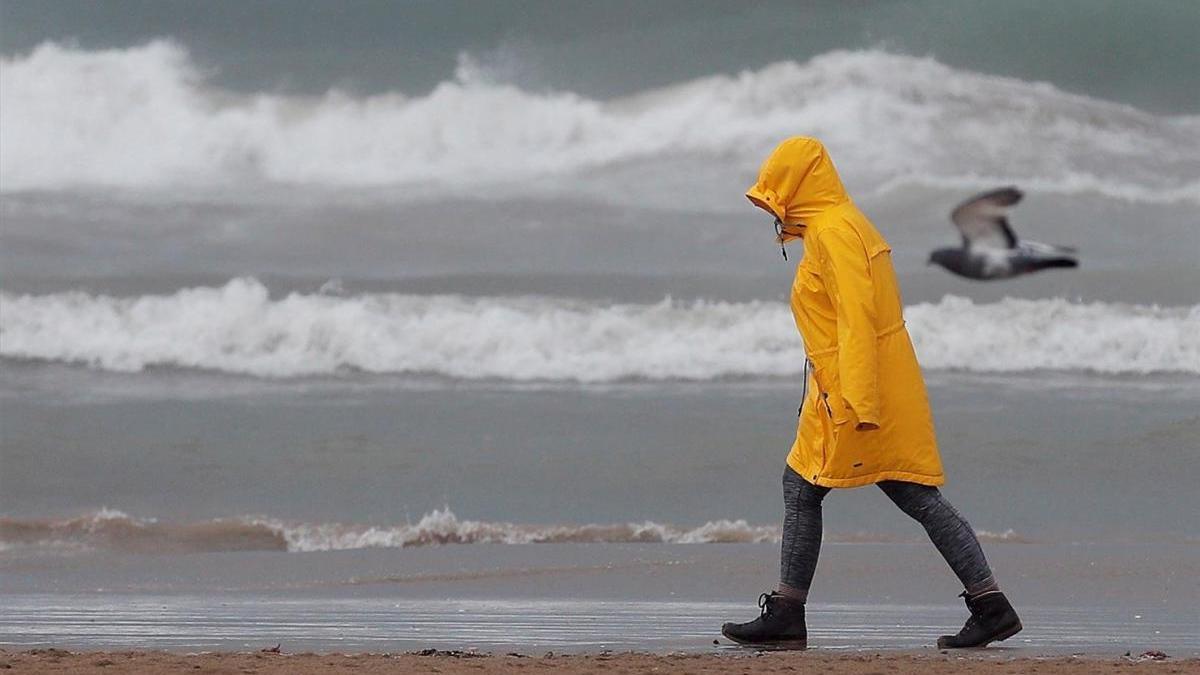 Protección Civil alerta por lluvias persistentes y fuertes vientos costeros en el Mediterráneo