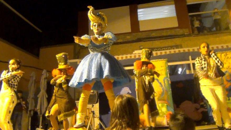 &#039;Drag Vulcano&#039; se convierte en la reinona de las fiestas de San Cristóbal