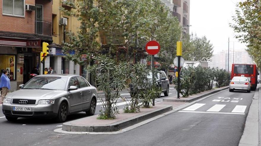 Otro carril bus dejará la avenida Madrid con solo uno para coches