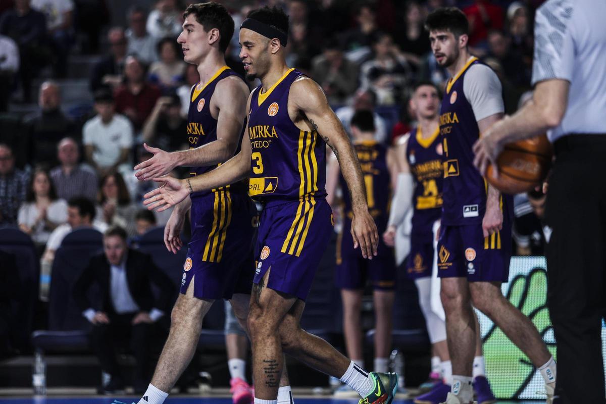 EN IMÁGENES: El Alimerka Oviedo Baloncesto se impone por 92-80 al Caesa Cartagena en el Palacio de los Deportes