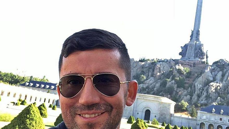 El acusado, en un ‘selfie’ en el Valle de los Caídos. | LEVANTE-EMV