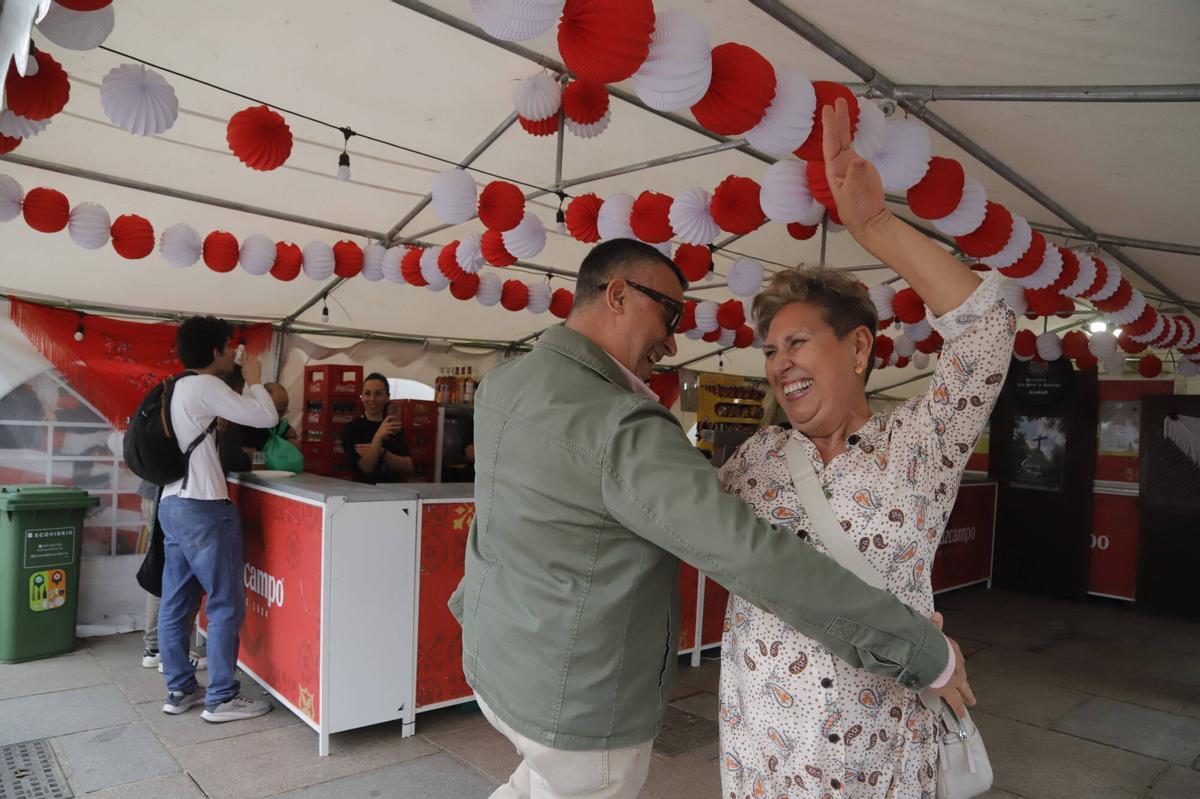 Ambiente el primer día de Cruces de Mayo.