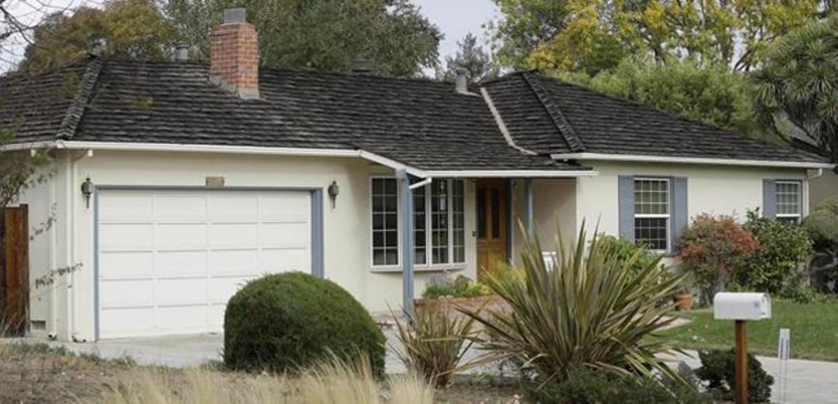 La casa on Steve Jobs va cofundar Apple, a Los Altos, Califòrnia.