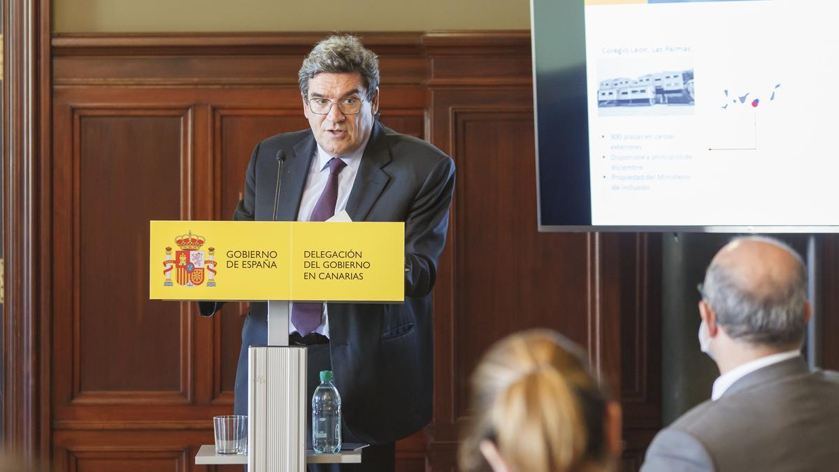 José Luis Escrivá presenta el Plan Canarias de Inmigración