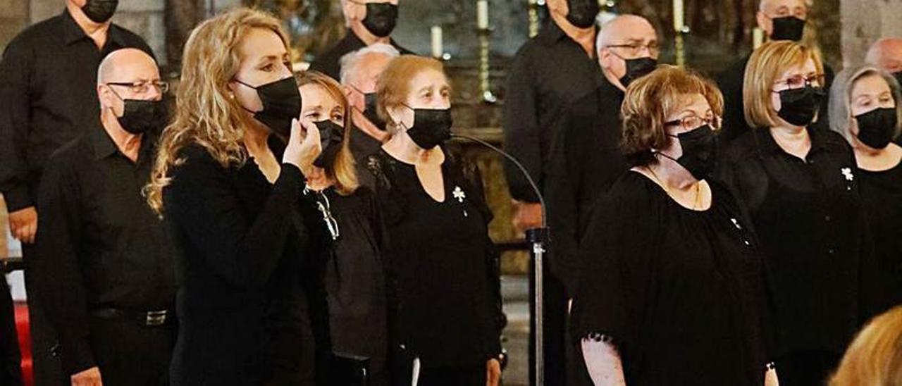 La Polifónica del Centro Asturiano, en junio, en San Nicolás de Bari. | M. V.