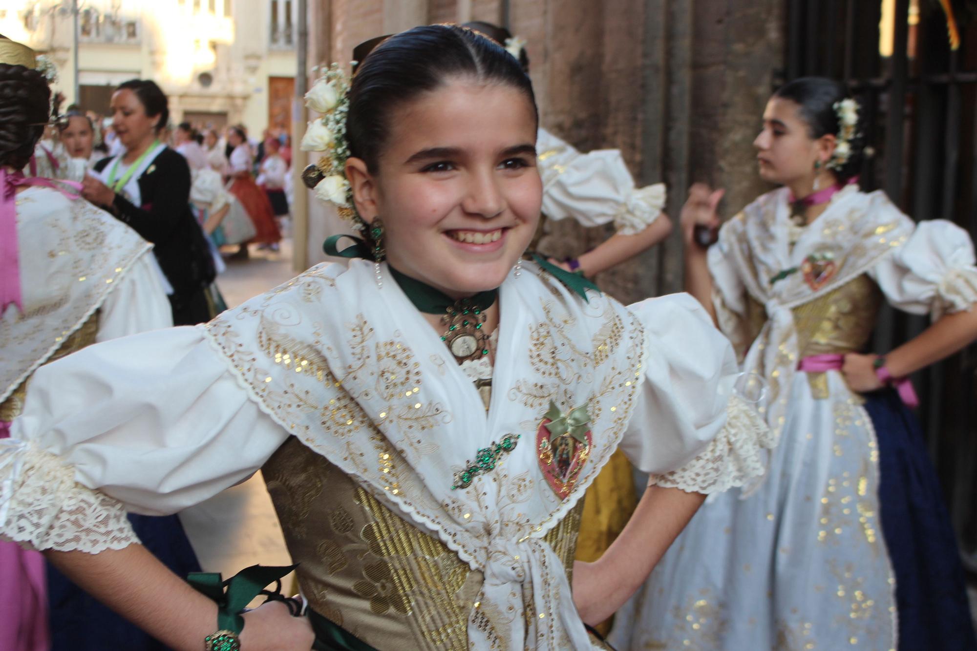 Estreno de la indumentaria de Carmen, Nerea y las cortes de 2022 y 2020-2021