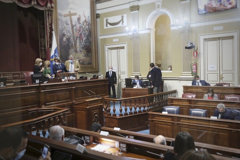 Votación en el Parlamento de Canarias a la junta de control de RTVC