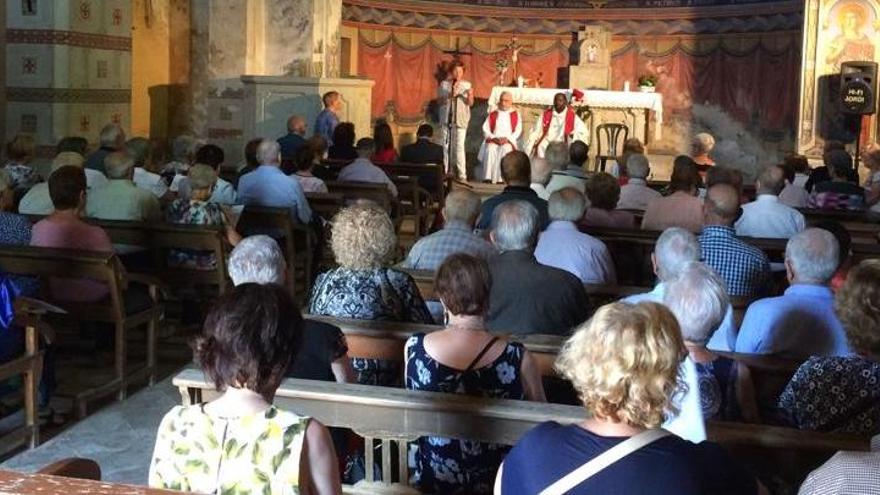 Missa a l&#039;església de Sant Jaume d&#039;Olzinelles