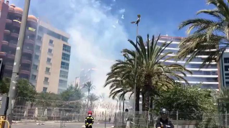 Mascletá en Alicante a cargo de Pirotecnia Murciana