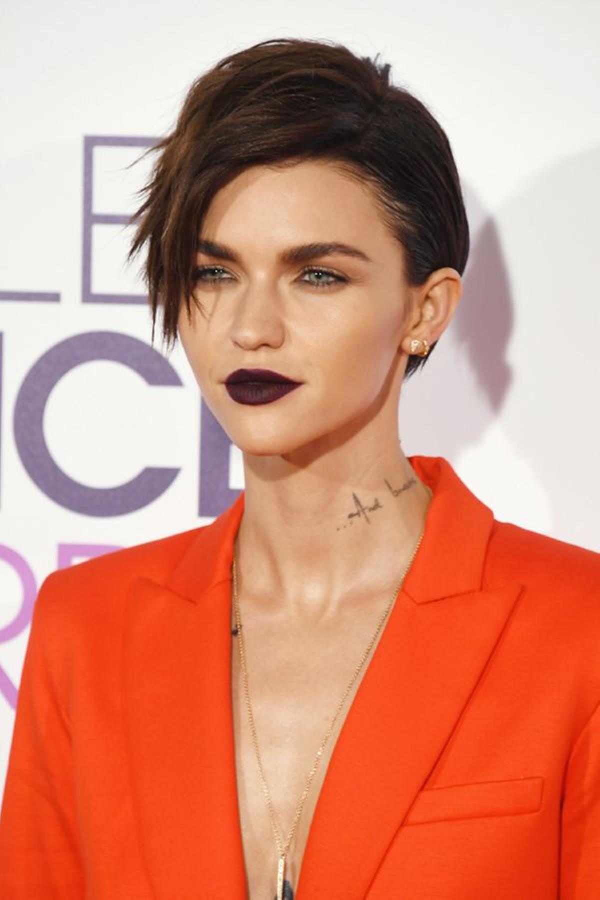 10 peinados de fiesta con el pelo corto: Ruby Rose