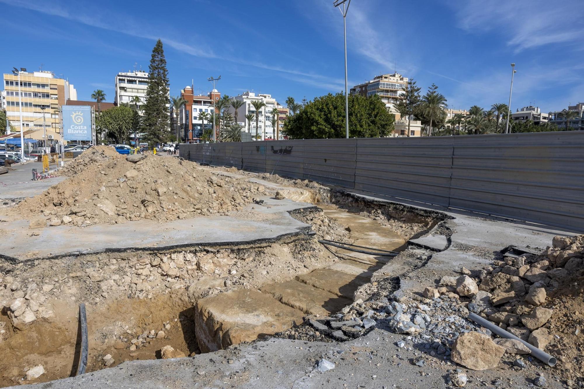 El Ayuntamiento de Torrevieja asegura que preservará el Muelle Mínguez y La Marina en las obras de remodelación del entorno portuario