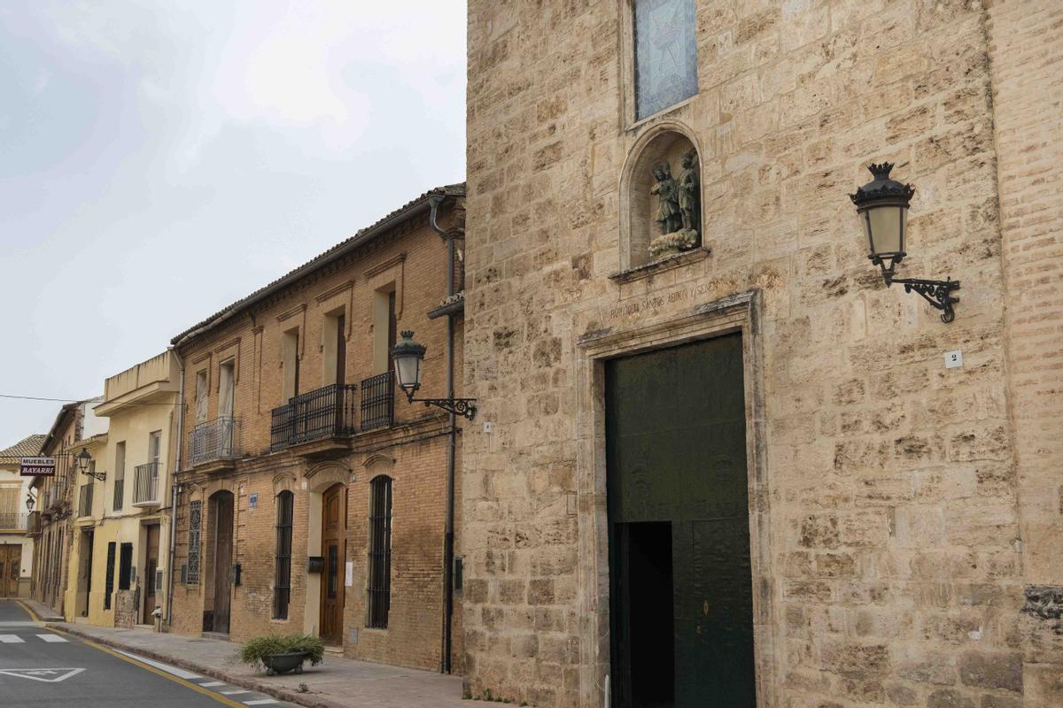 Carpesa, 1215 habitantes, 2.264 km²