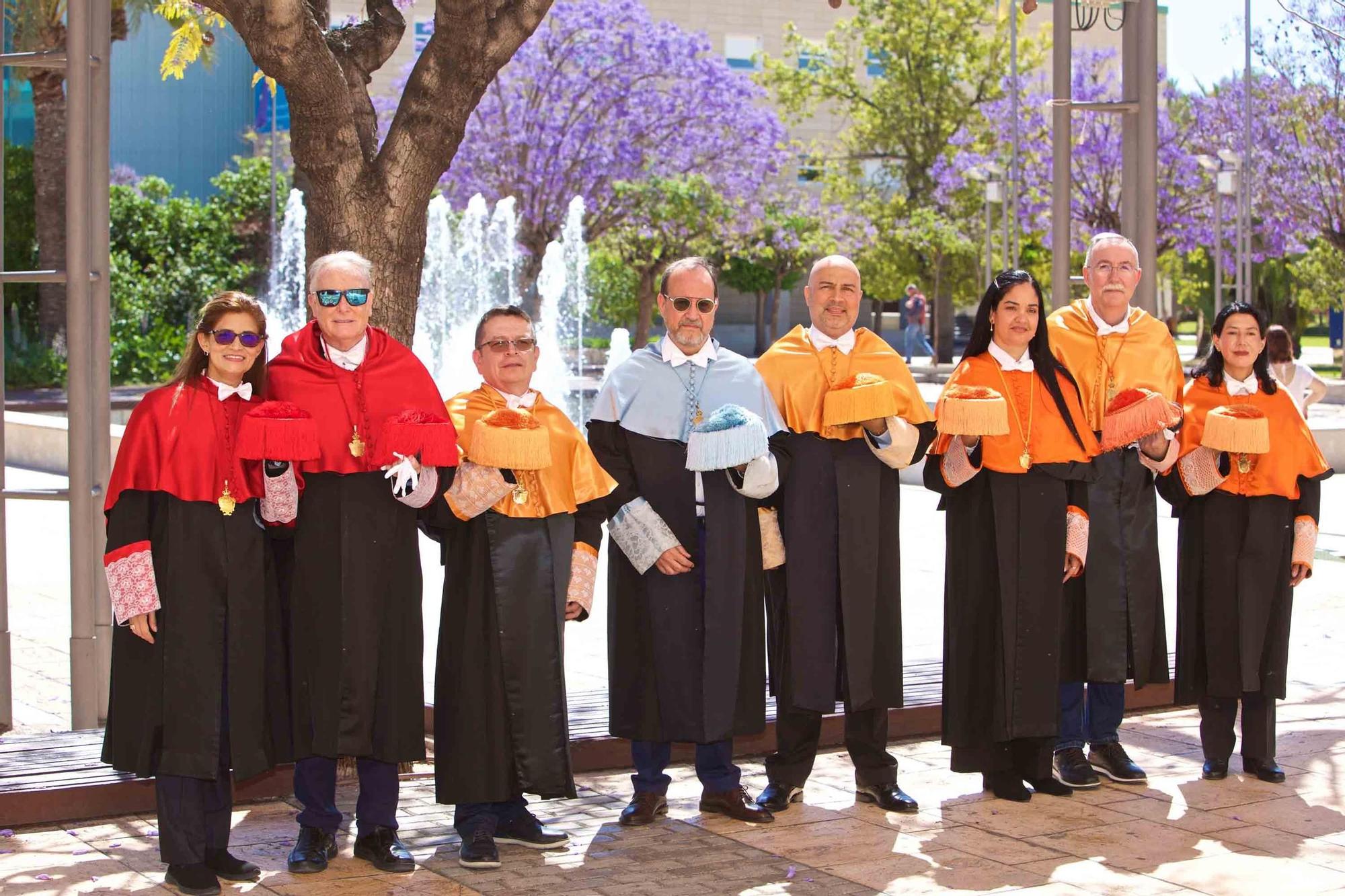La Universidad de Alicante (UA) clausura el curso con la investidura de 125 nuevos doctores