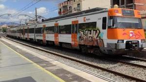 Lestacio de tren de Figueres, en una imatge darxiu