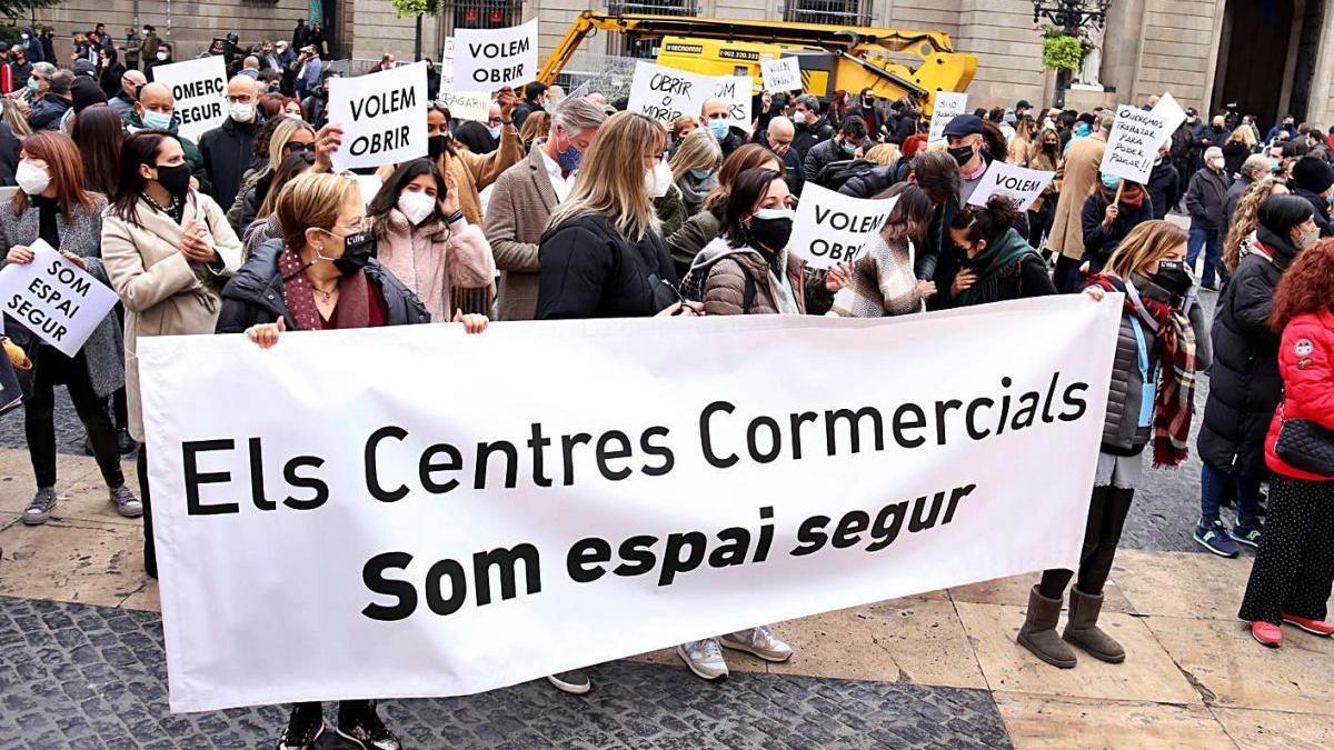 «Si el Corte Inglés obre, nosaltres també ho volem fer»