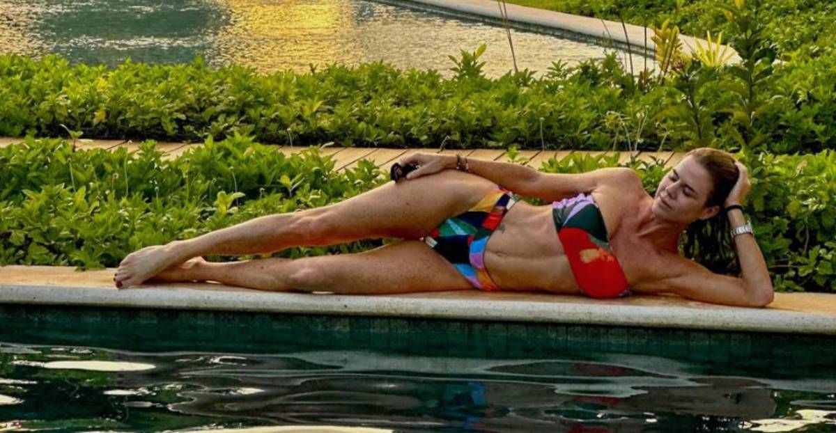 Amelia Bono con bikini estampado