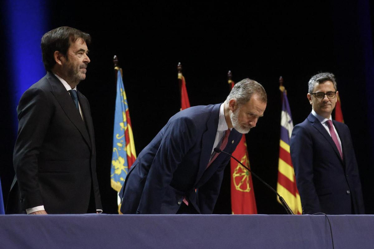 El rey preside en Barcelona la entrega de despachos a los nuevos jueces