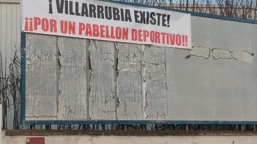 Vecinos de Villarrubia reivindican mejoras y servicios básicos en las parcelaciones