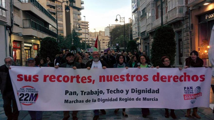 Una marcha pide que la dignidad de las personas no se siga aplastando