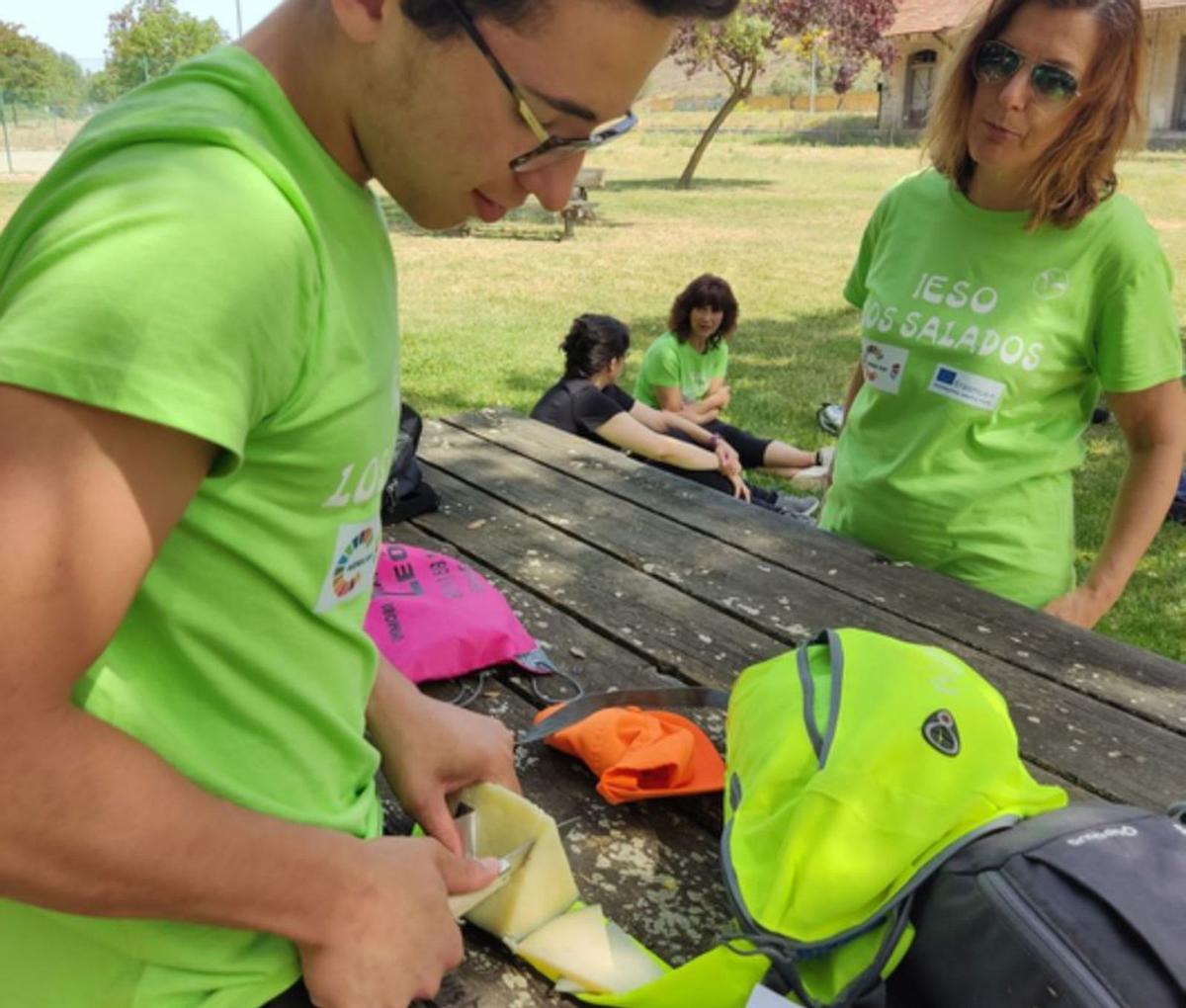 Una de las actividades realizadas en la zona de la Pradera. | E. P.